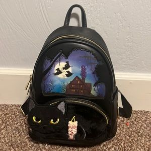 NWOT Loungefly Hocus Pocus Thackery Binx mini backpack